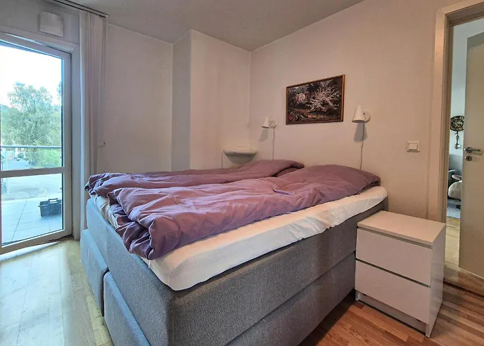 Awesome In With House Sea View אולביק